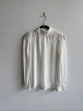 Chiffon Ruffle-Neck White Blouse with Delicate Texture